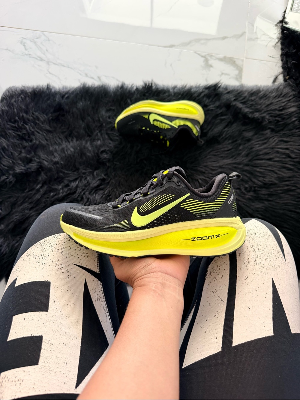 Nike Vomero 18